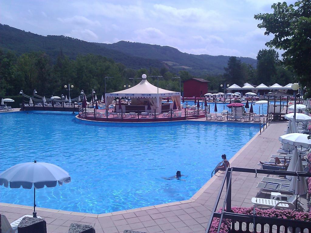 Bilocale Salice Terme Apartment Exterior photo
